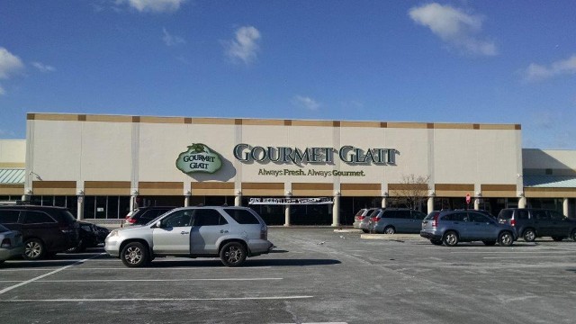 Gourmet Glatt Grocery Store